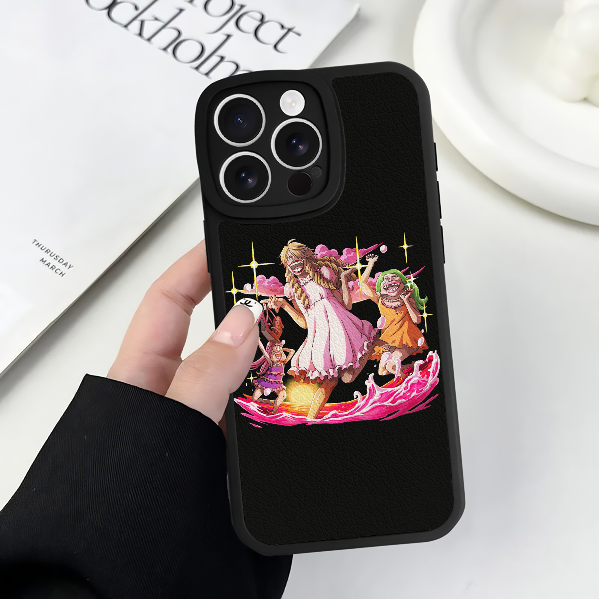 （画像用） ワンピース サンジ ONE PIECE Sanji 【iPhone 16シリーズ対応】シリコンスマホケース（レザー調） 材質：シリコン
